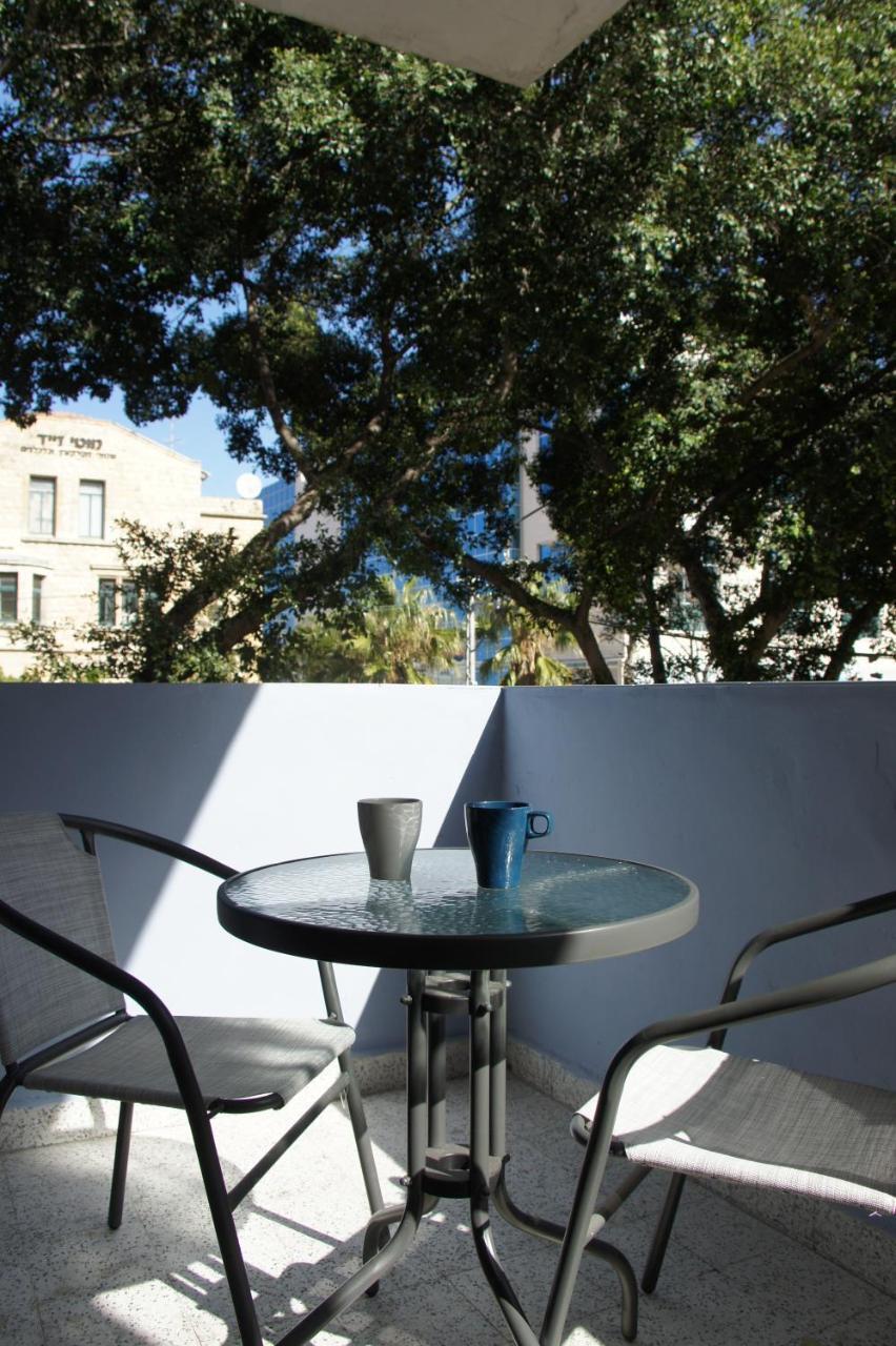 City Hall Hostel حيفا المظهر الخارجي الصورة