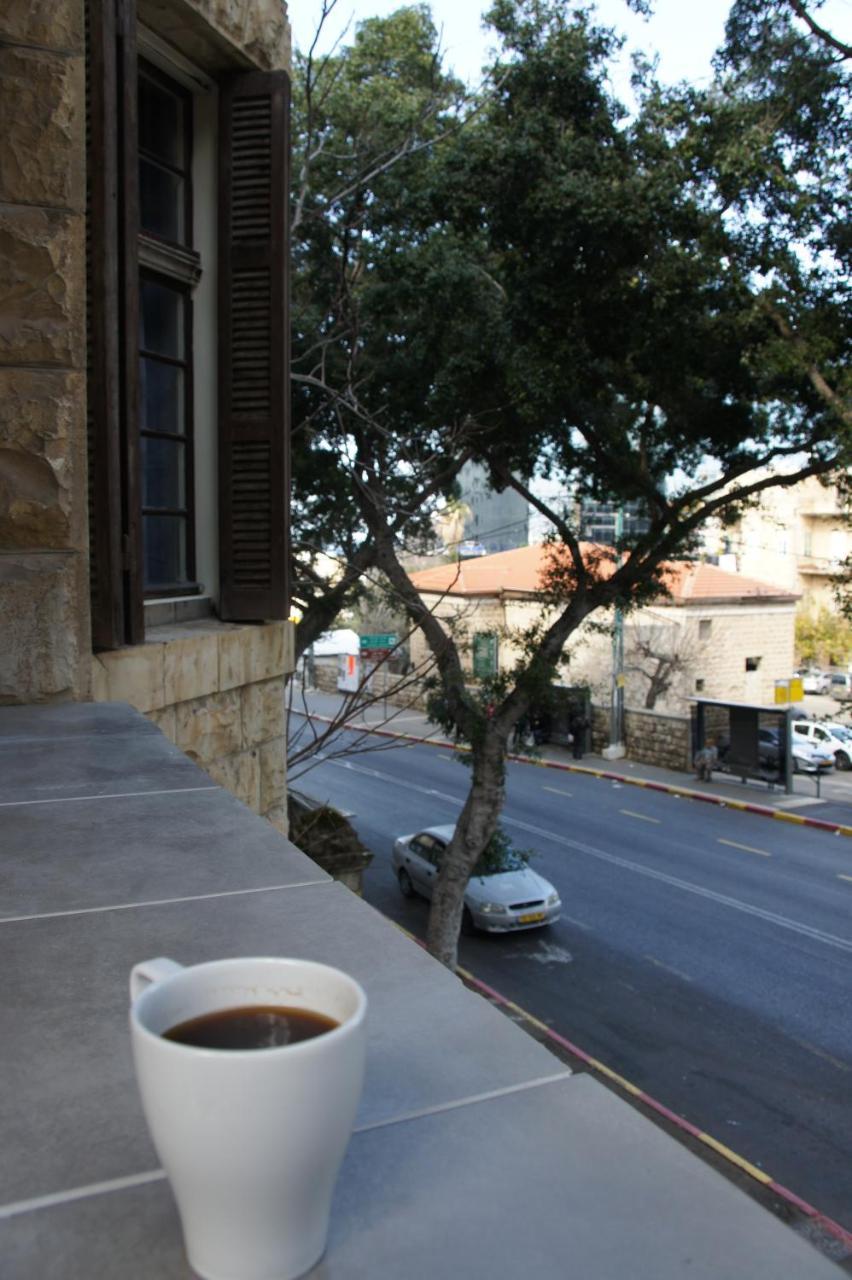 City Hall Hostel حيفا المظهر الخارجي الصورة