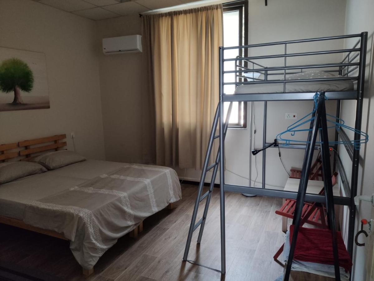 City Hall Hostel حيفا المظهر الخارجي الصورة