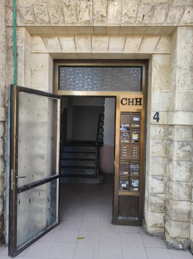 City Hall Hostel حيفا المظهر الخارجي الصورة